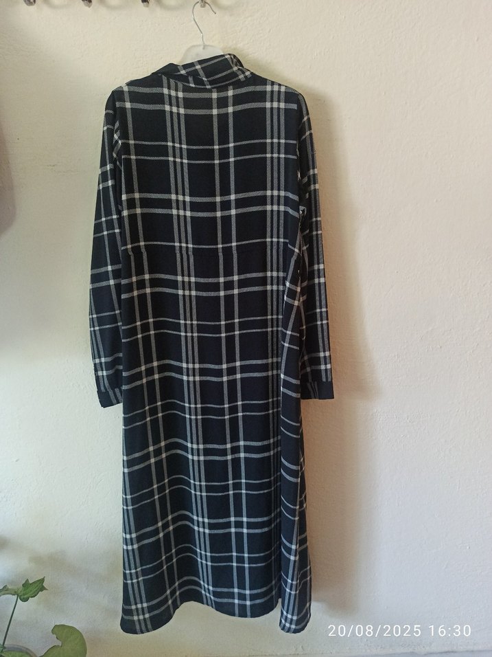 Uzun Kareli Siyah Kadın Elbise - Görsel 3