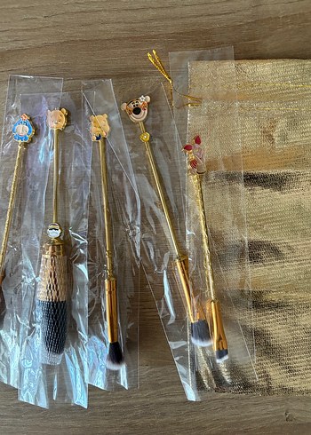 Winnie the pooh makyaj fırçası - Görsel 2