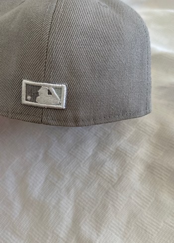  Beden gri Renk New Era Cap Şapka 56.8cm Gri