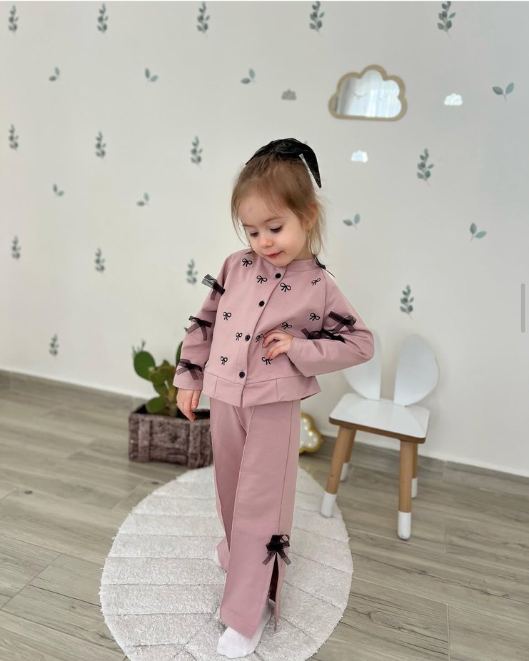 Pembe Nakışlı Kız Çocuk Kapüşonlu Takım - Görsel 2