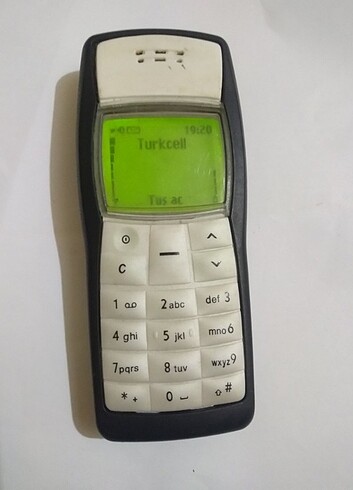 1100 Nokia asker yaşlı telefonu 