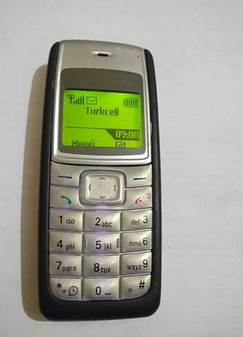 1110i Nokia asker yaşlı telefonu 