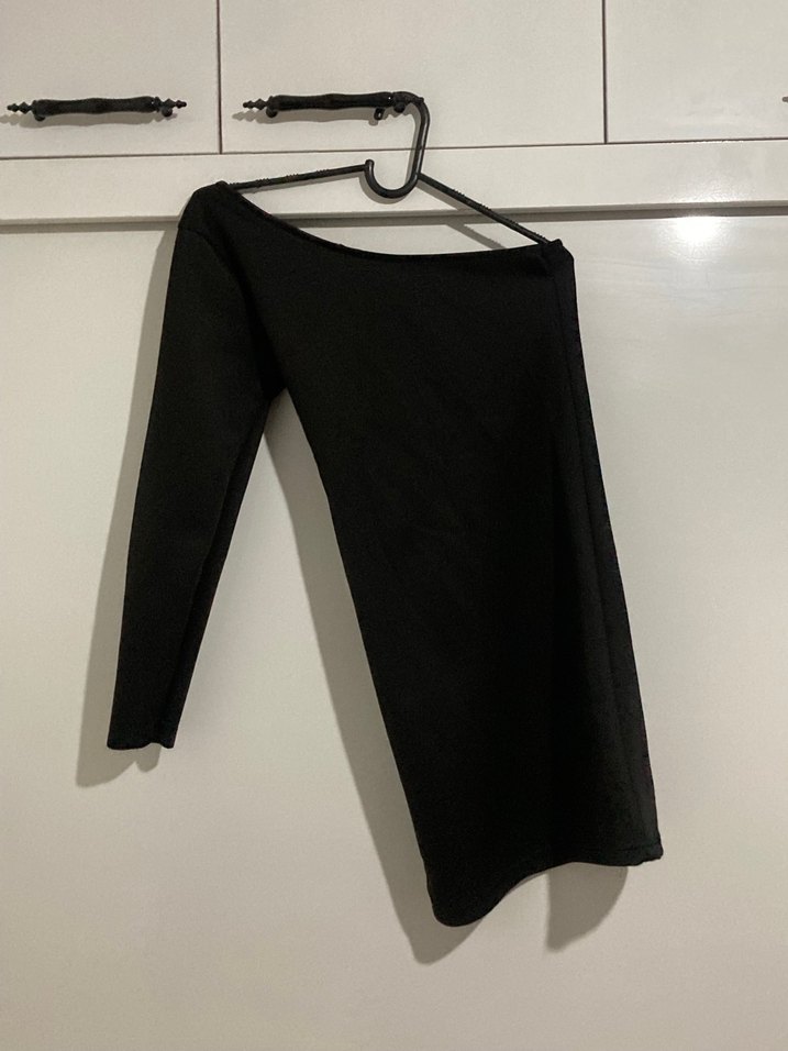 Siyah tek kollu elbise - Görsel 2