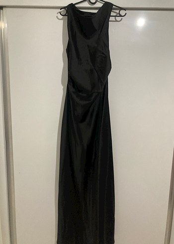 Siyah Saten Drapeli Uzun Elbise - Görsel 2