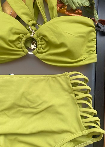 Sarı Mini Bikini Takımı, Bağlamalı ve Tokalı - Görsel 3