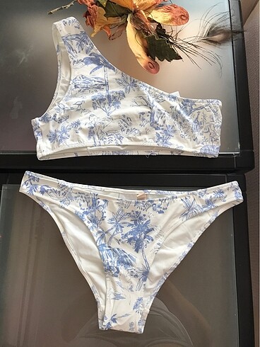 XL beden bikini takımı H&M