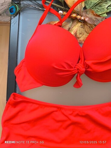 l Beden L beden bikini takımı üst hafif dolgulu