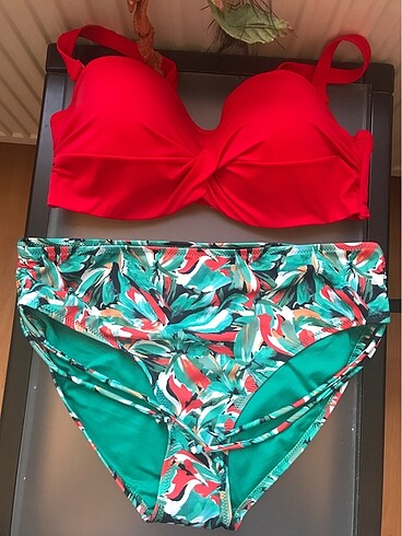 Üst 85C alt 42 beden bikini takımı