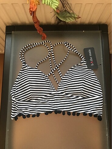 M beden bikini üstü