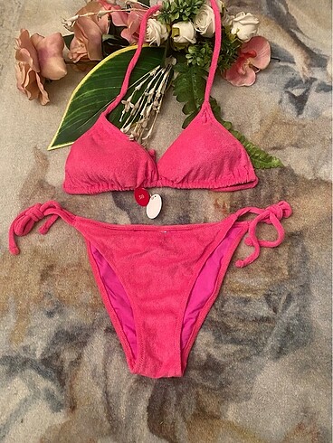Havlu bikini üstü