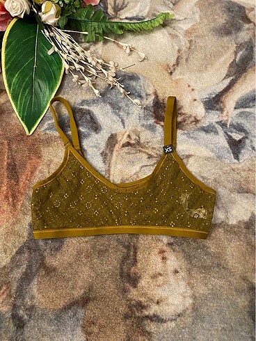 Etam bralet