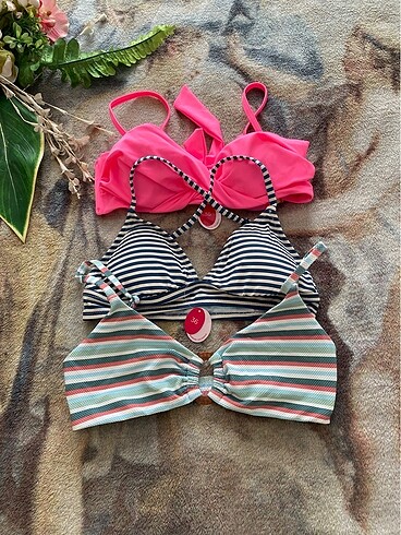 Bikini üstler