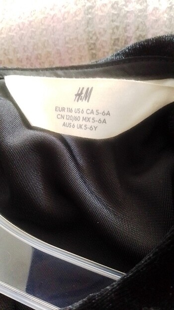 5 Yaş Beden siyah Renk H&M marka kadife kiz elbise