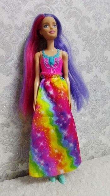 Barbie bebek