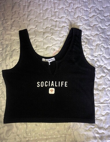 Crop siyah