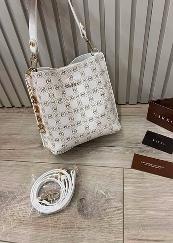 Vakko CHARMLİ Zincir Detaylı Kahverengi Deri Çanta - Görsel 6