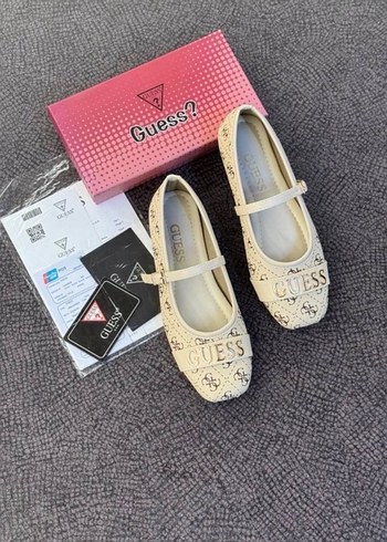 Guess Kadın Beyaz Nakışlı Tokalı Babet - Görsel 4