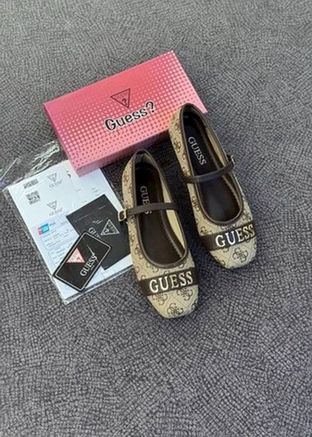 Guess Kadın Beyaz Nakışlı Tokalı Babet - Görsel 2