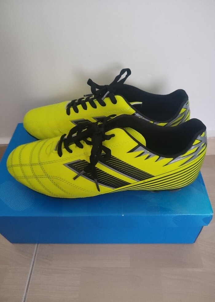 Krampon halı saha ayakkabısı - Görsel 4