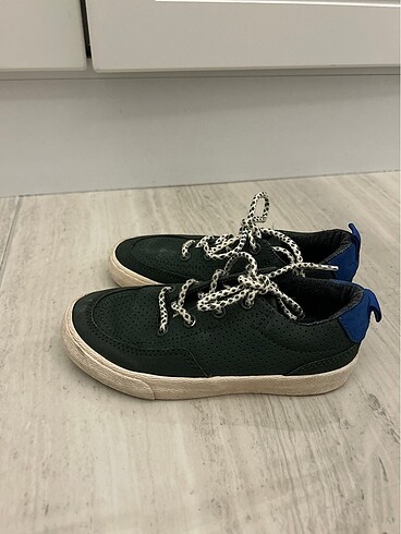 28 Beden Zara çocuk ayakkabısı