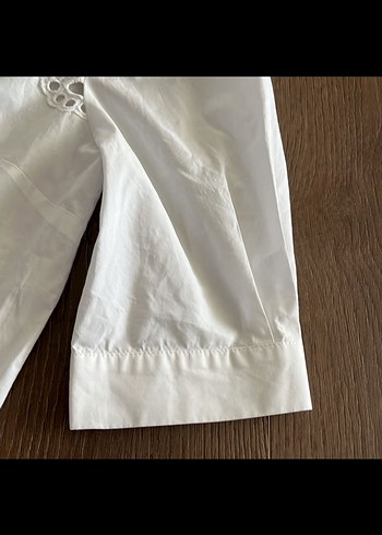 36 Beden Nakışlı, düğmeli, beyaz kadın
