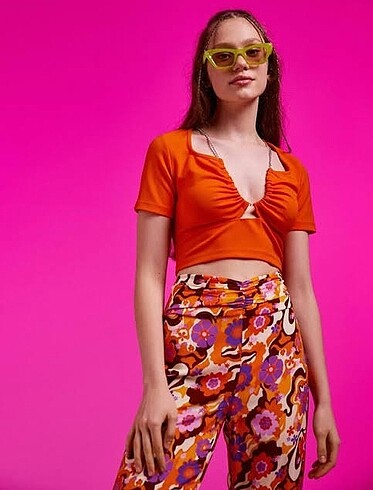 Zincirli turuncu crop