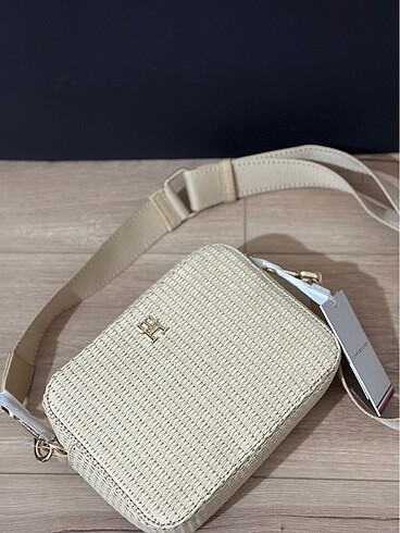 Beden Tommy hilfiger hasır çanta