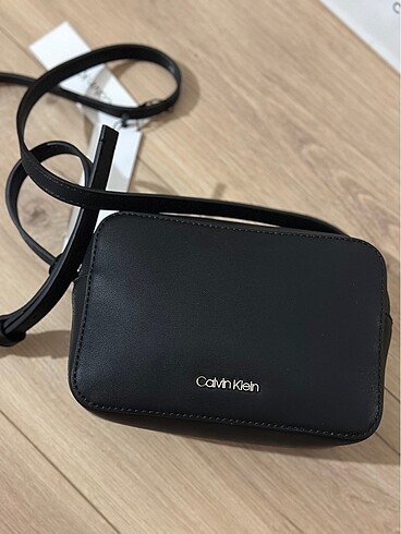 Beden Calvin klein çanta
