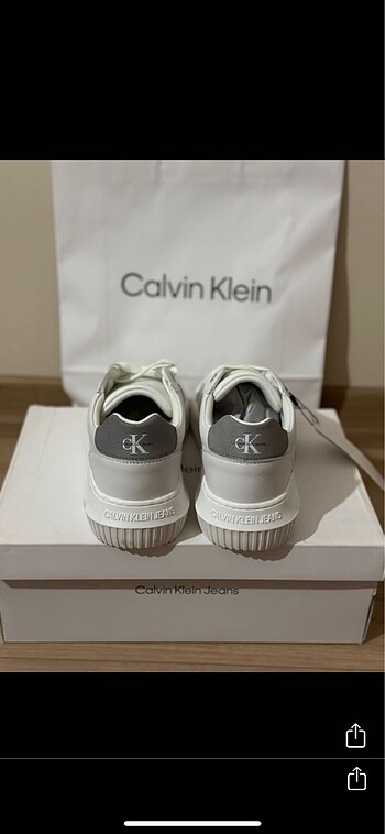 40 Beden beyaz Renk Calvin Klein spor ayakkabı