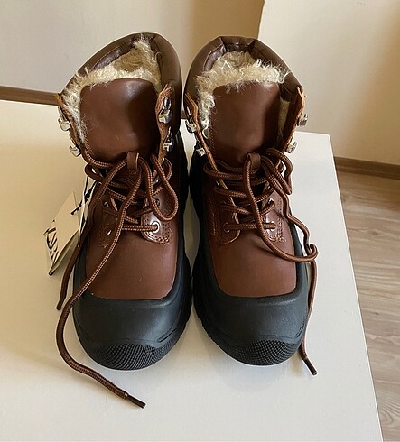 Zara Bağcıklı Deri Bot - Görsel 5