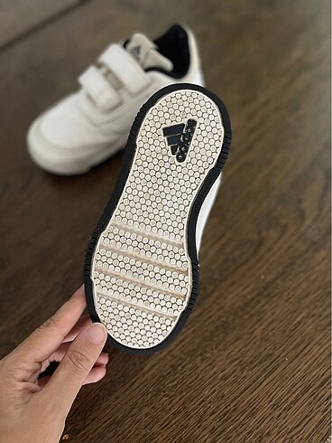 26 Beden Adidas çocuk ayakkabısı