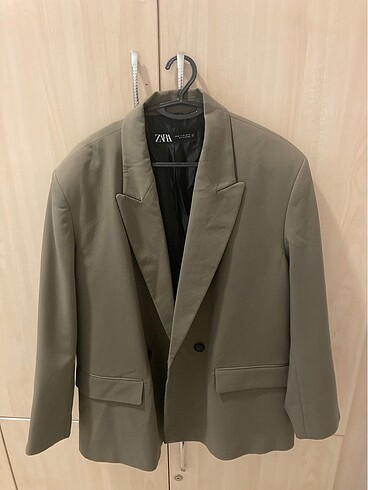 Zara Haki blazer