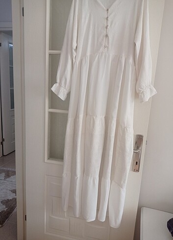 38 Beden Beyaz tesettür elbise 