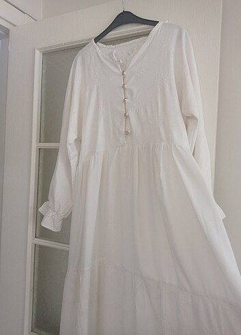 38 Beden beyaz Renk Beyaz tesettür elbise 