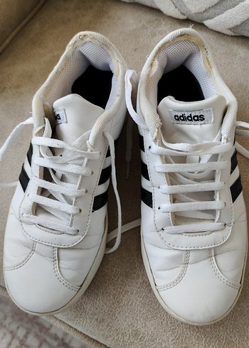 38 Beden Adidas Beyaz Kadın Spor Ayakkabı