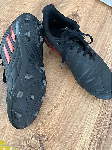 Adidas krampon