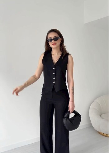 Trendyol & Milla Düğmeli V Yakalı Kolsuz Denim Takım