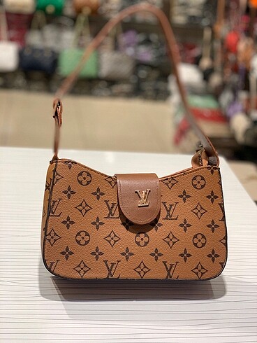 Louis Vuitton Çanta