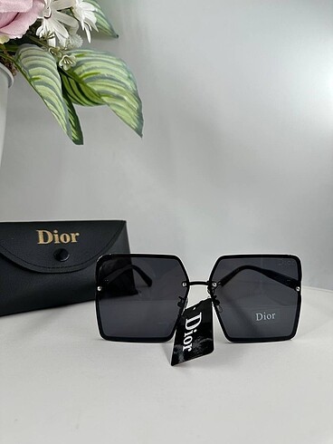  Beden Dior gözlük