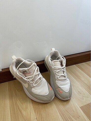 Nike Kullanmadığım için satıyorum