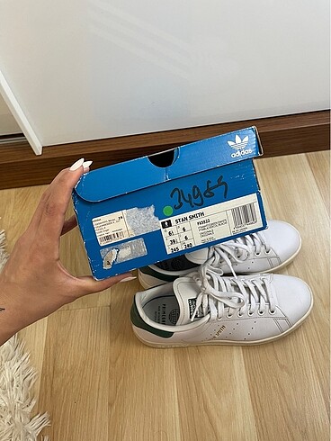 Adidas Kullanmadığım için satıyorum