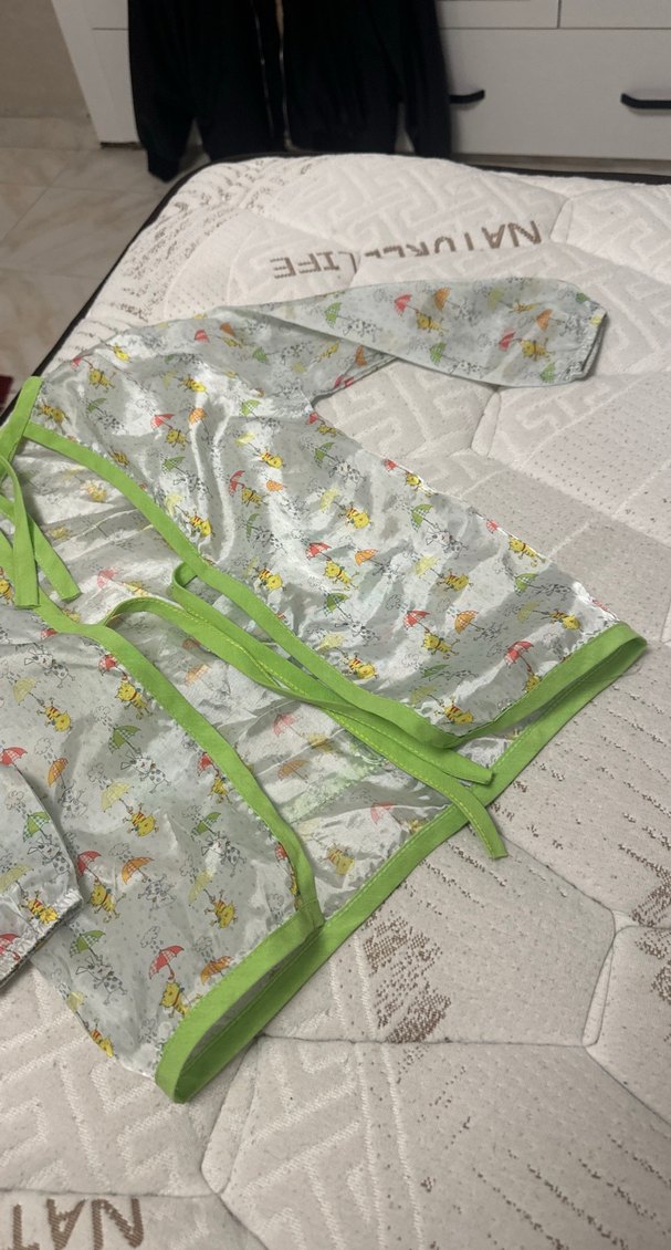 Baskılı Gri Bebek Önlüğü - Görsel 4