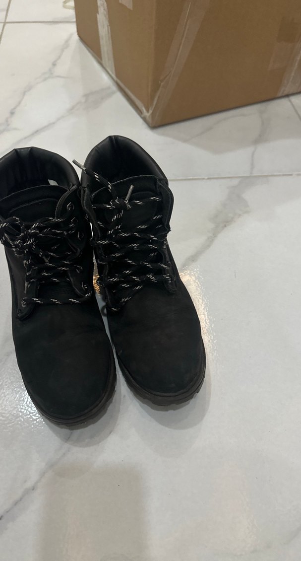 Siyah Kemerli Erkek Bot - Görsel 3
