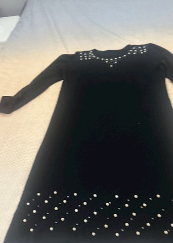 Boncuk Detaylı Siyah Uzun Kollu Triko Elbise - Görsel 3