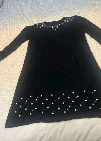 Boncuk Detaylı Siyah Uzun Kollu Triko Elbise - Görsel 2