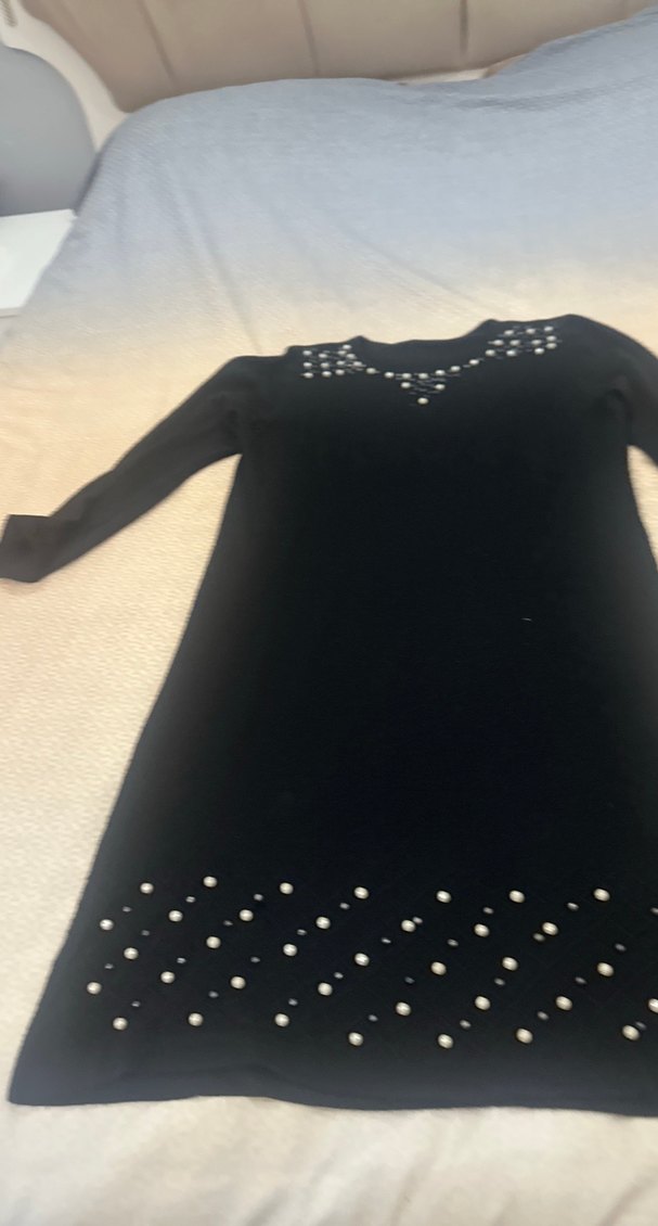 Boncuk Detaylı Siyah Uzun Kollu Triko Elbise - Görsel 3