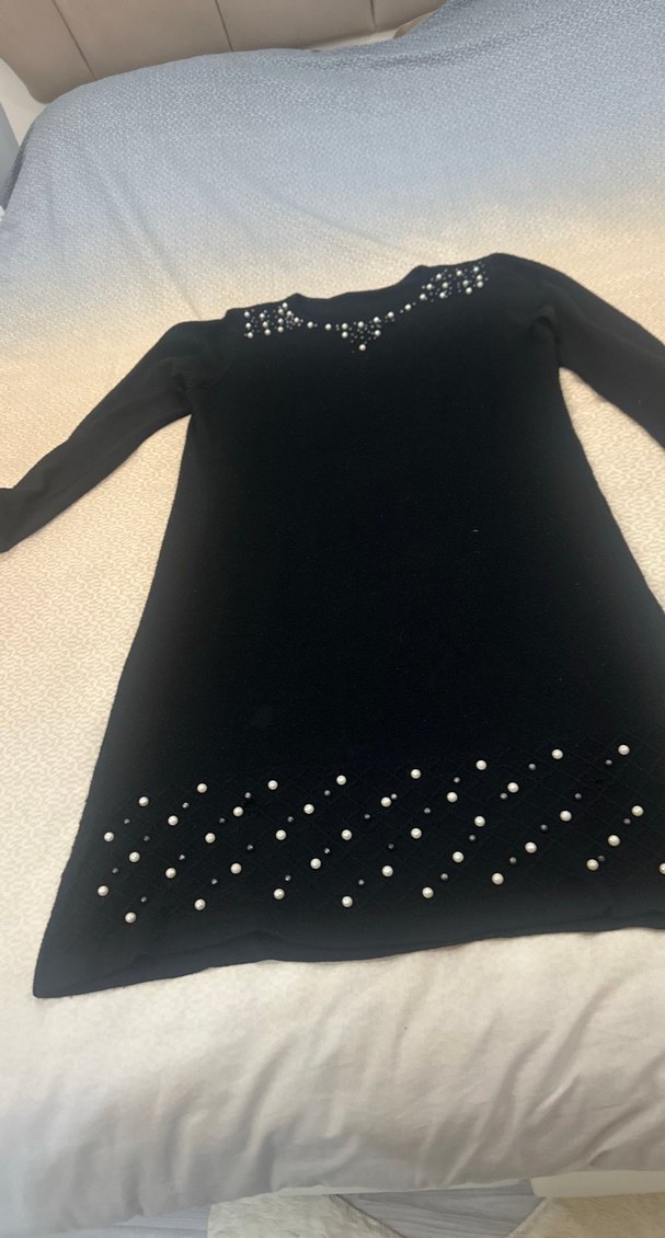 Boncuk Detaylı Siyah Uzun Kollu Triko Elbise - Görsel 2