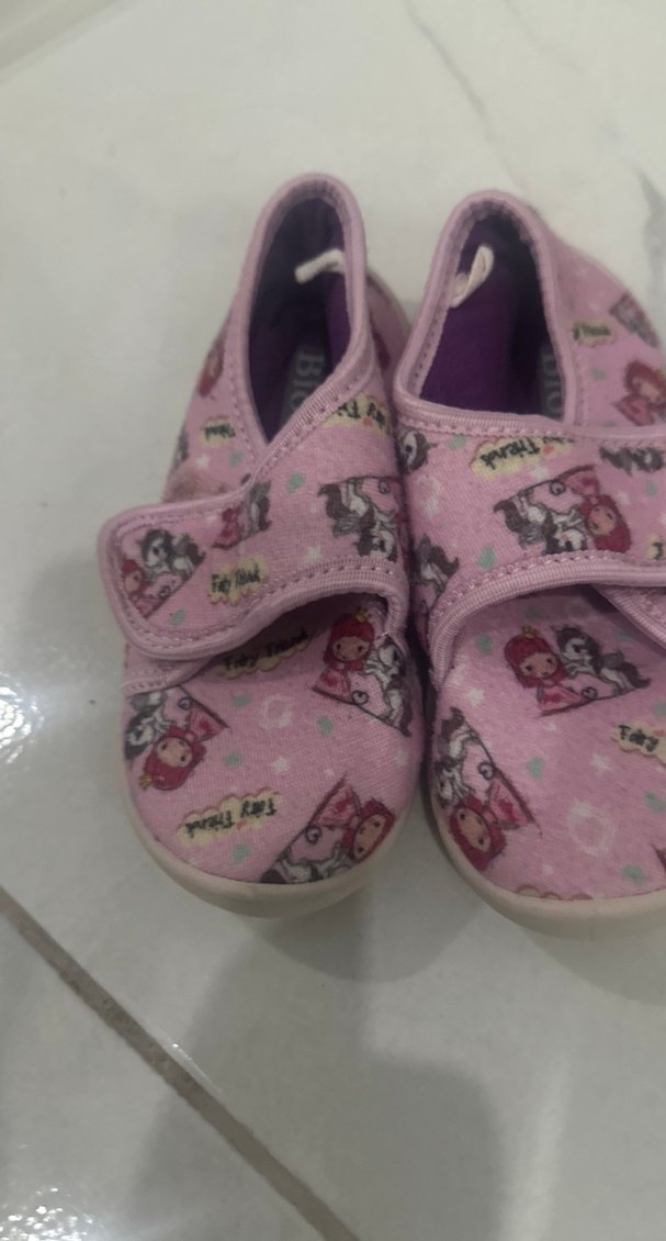 Kız Çocuk Pembe Desenli Cırt Cırtlı Terlik - Görsel 2