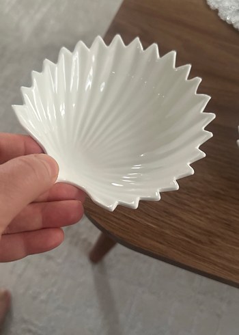 Beyaz Kabuk Desenli Tabak Seti - Görsel 3