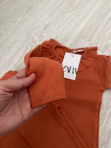 1 Yaş Beden turuncu Renk Zara ikili bebek takım